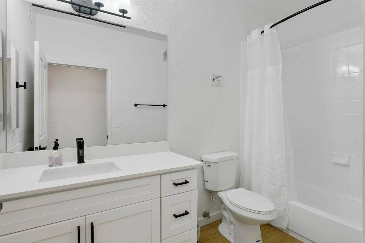 Cozysuites Glendale By The Stadium With Pool 03 Zewnętrze zdjęcie
